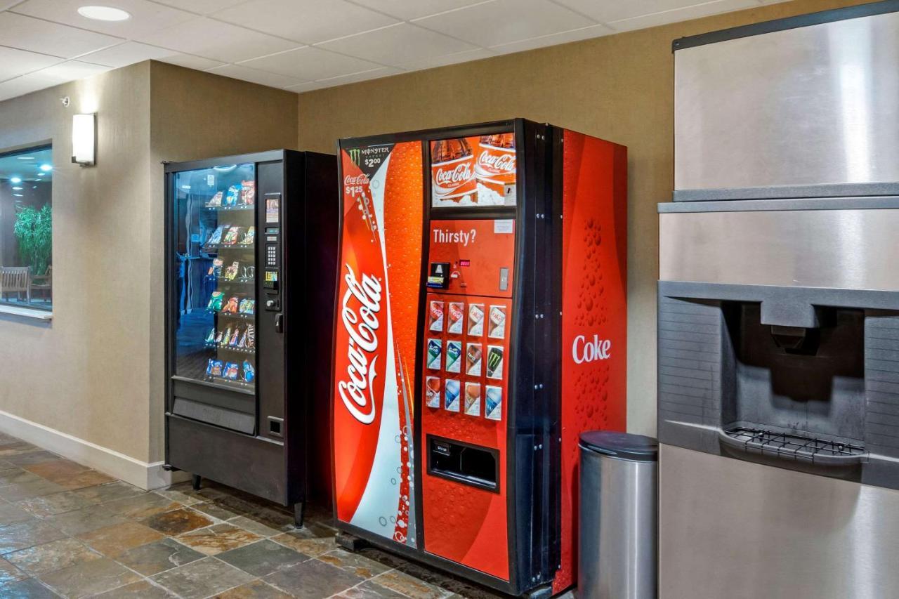 Comfort Inn & Suites Macon エクステリア 写真