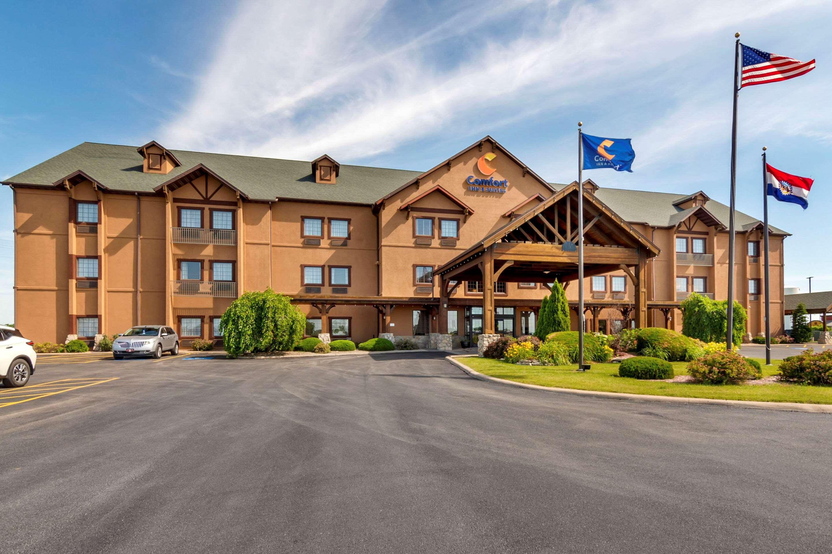 Comfort Inn & Suites Macon エクステリア 写真