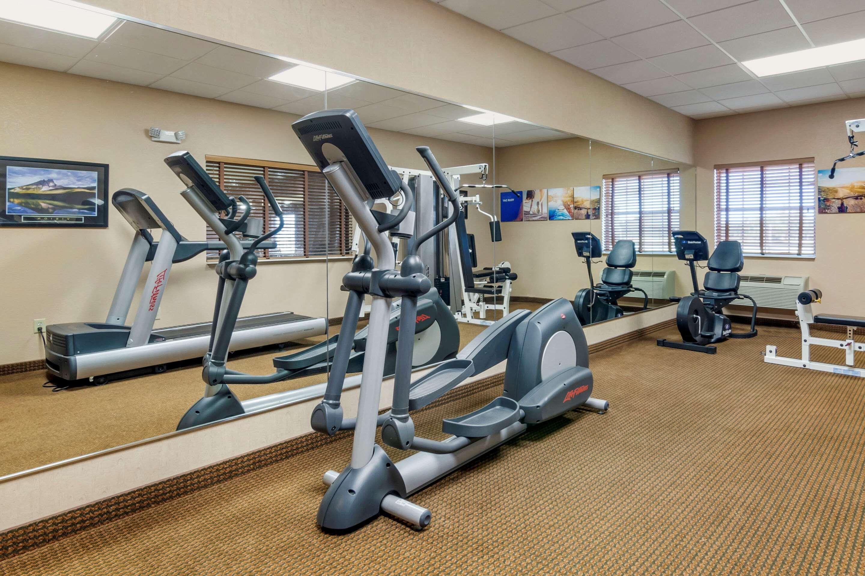 Comfort Inn & Suites Macon エクステリア 写真