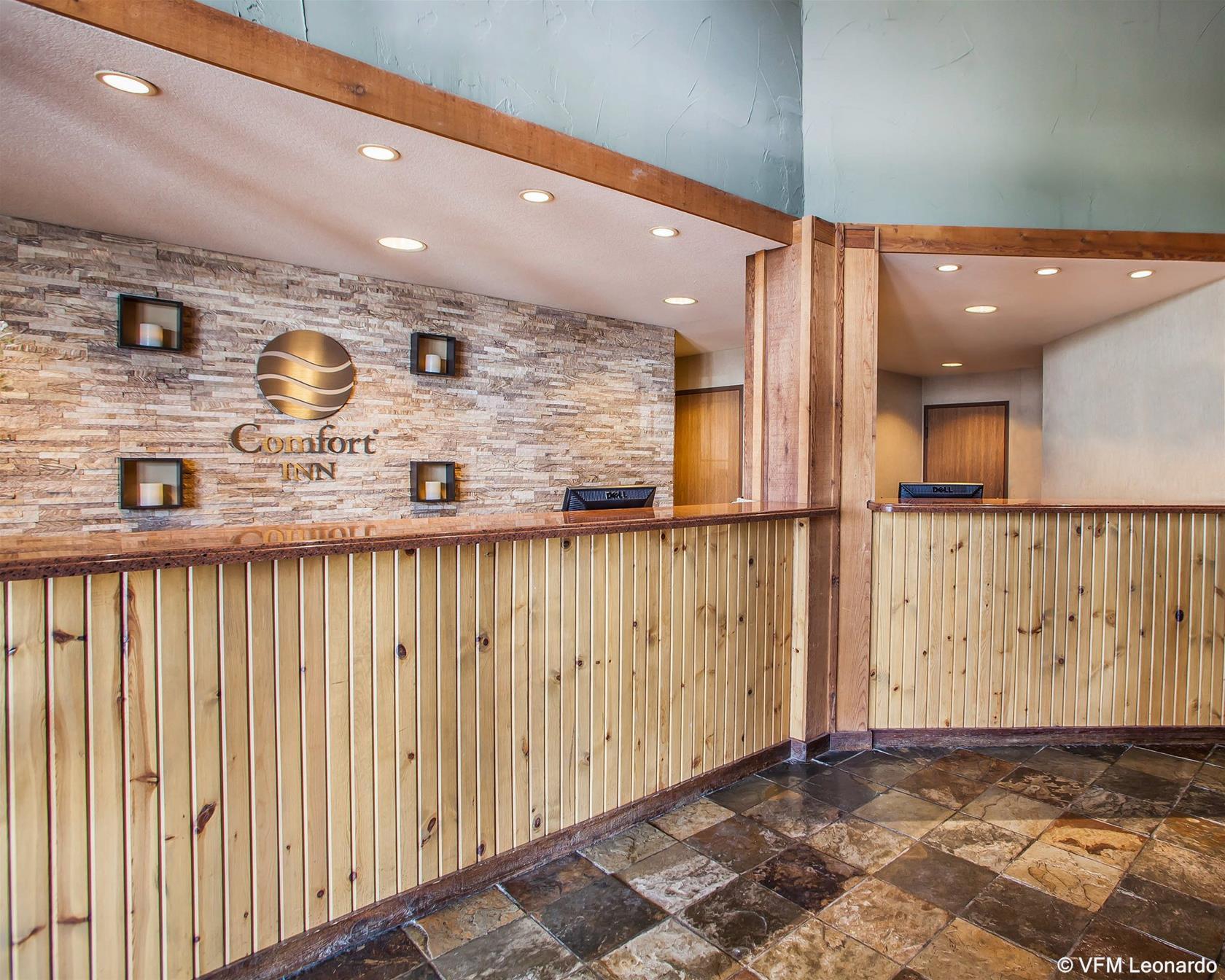 Comfort Inn & Suites Macon エクステリア 写真