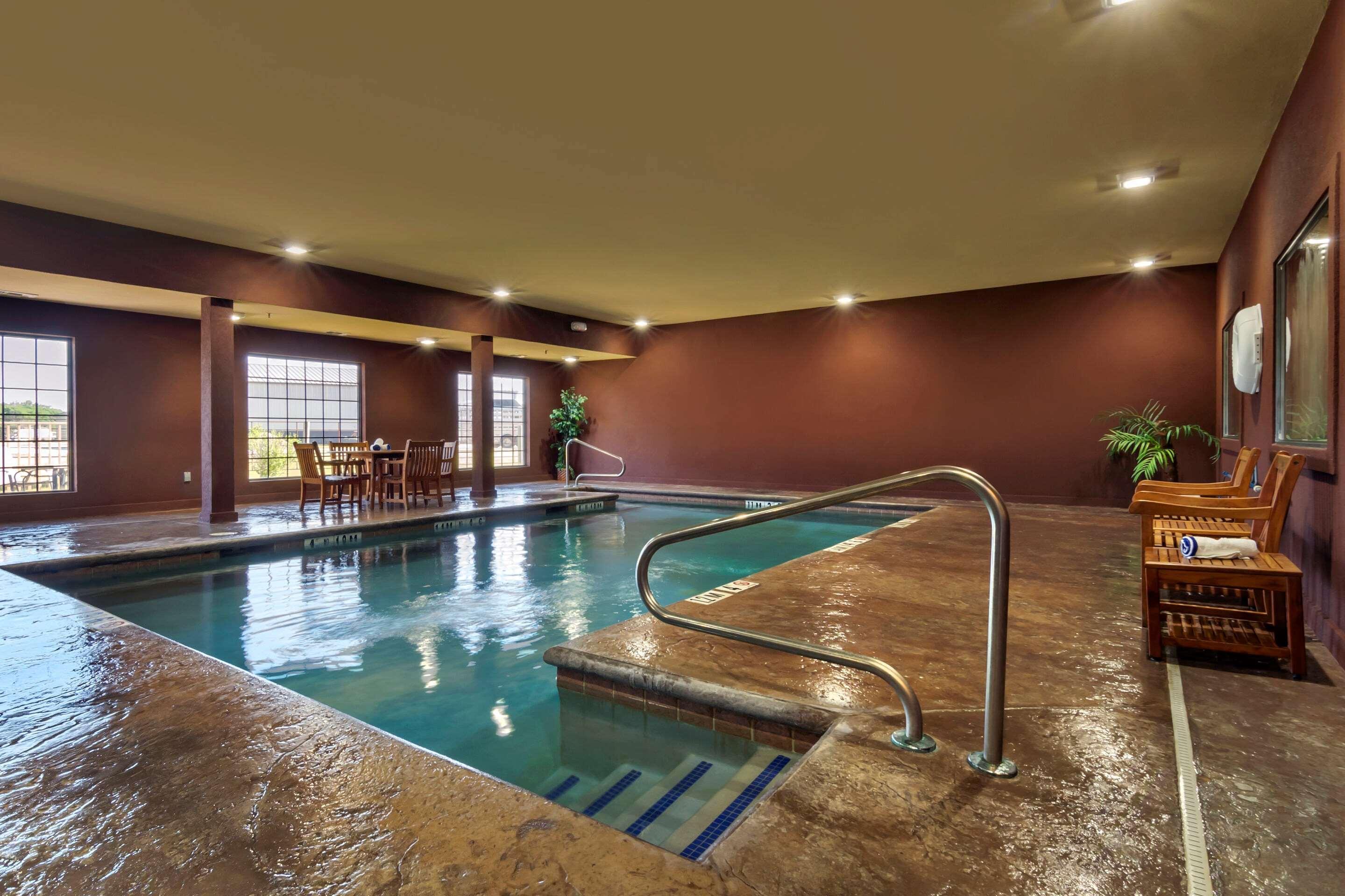 Comfort Inn & Suites Macon エクステリア 写真