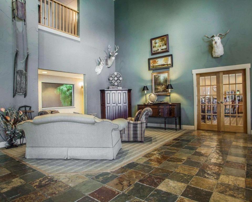 Comfort Inn & Suites Macon エクステリア 写真